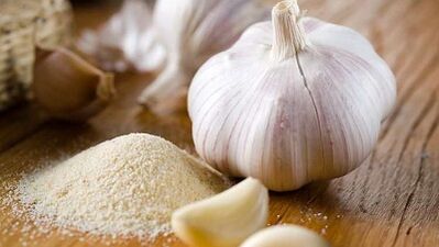Treatment of parasites in body with garlic