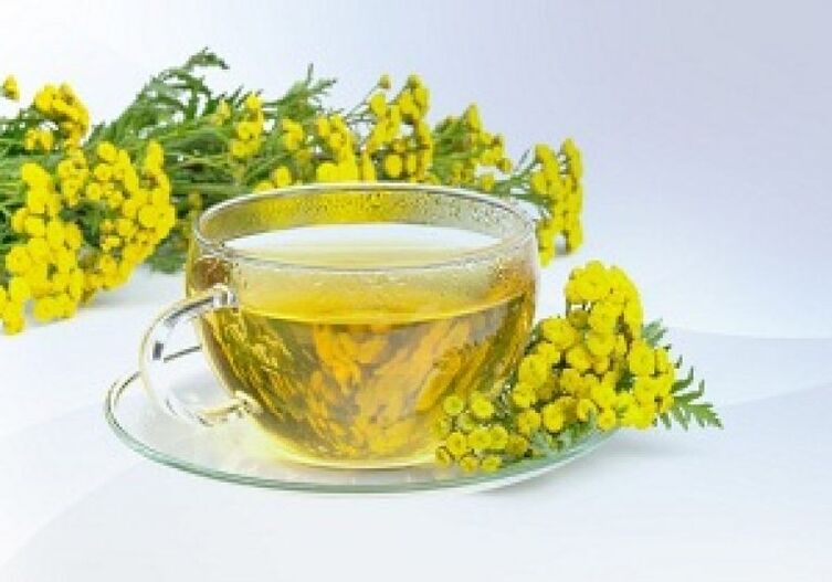 Infusion of tansy will help to get rid of parasites in the body